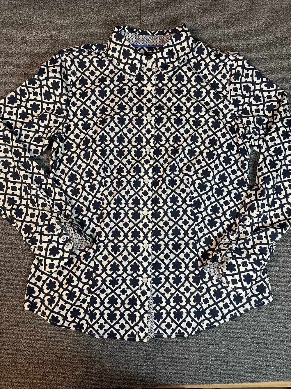 Talbots Navy & White Geometric Non-Iron Button-Down Shirt 💼🤍